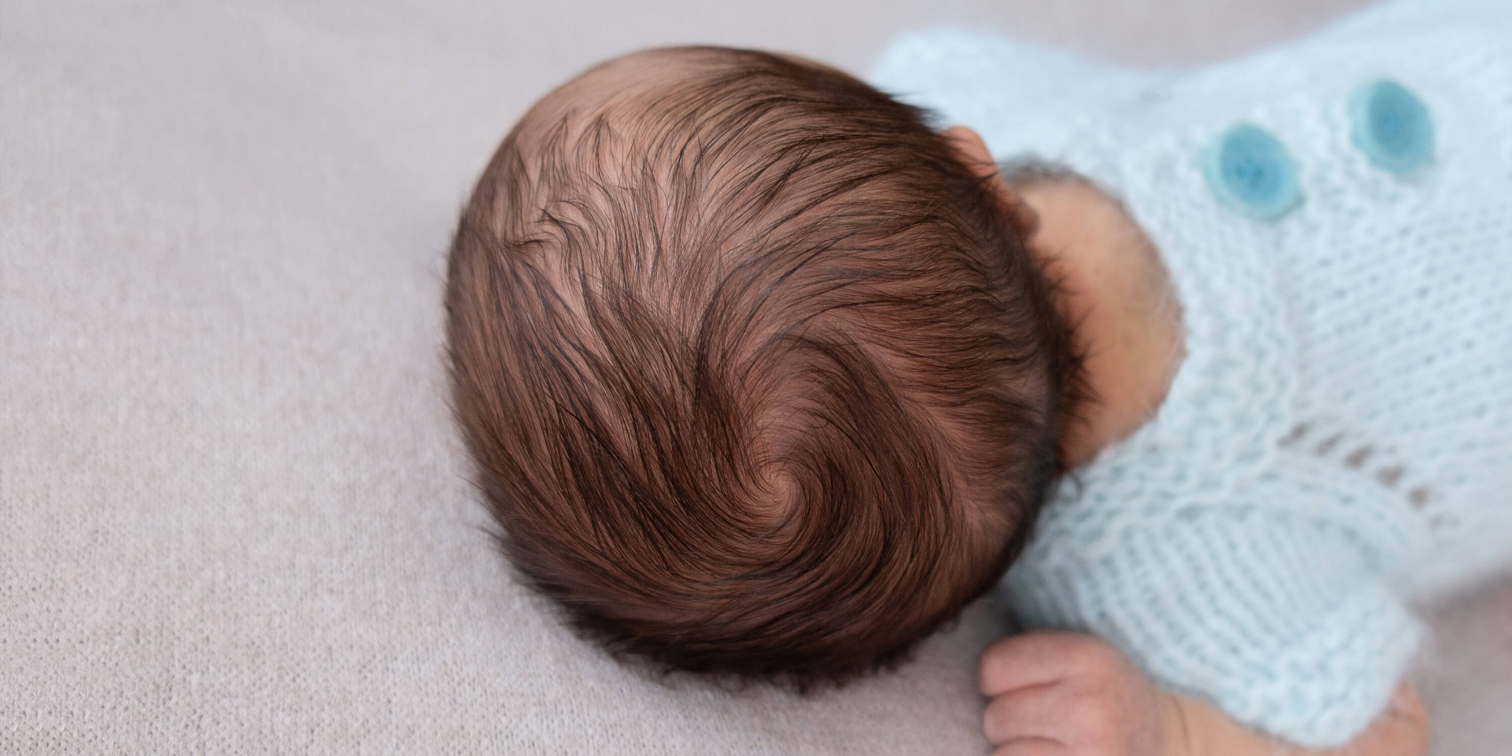 5 Common Newborn Hair Care Concerns and Solutions