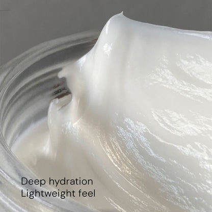  Lightweight hydrating under eye cream texture with deep moisture for delicate eye area